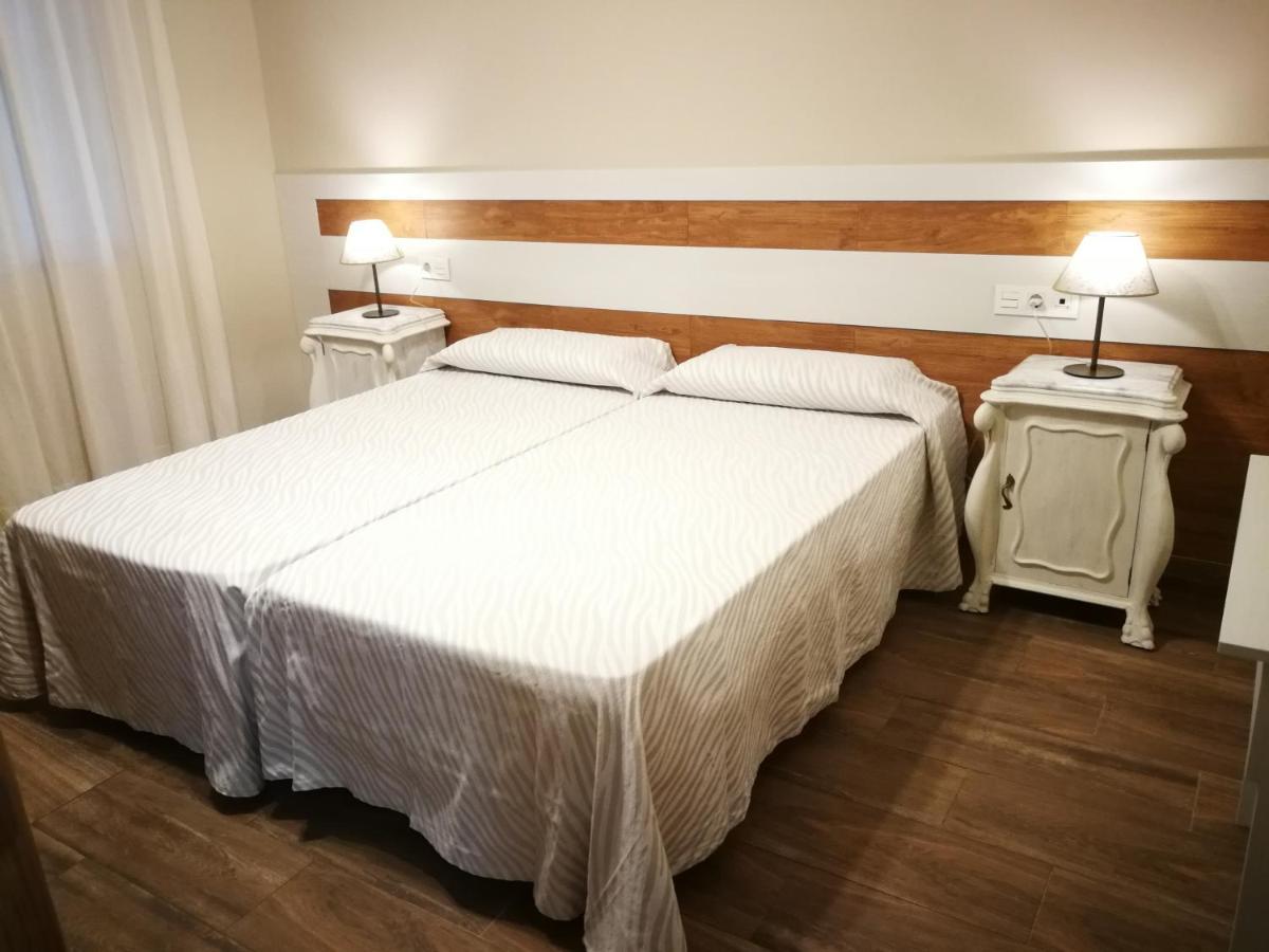 Apartamentos Turisticos Cullar Vega Ngoại thất bức ảnh