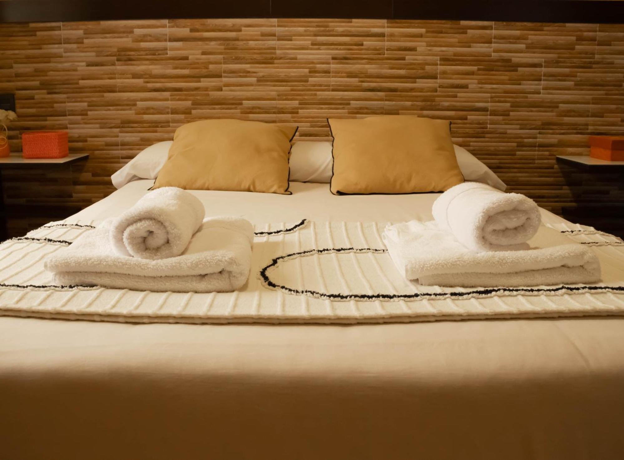 Apartamentos Turisticos Cullar Vega Ngoại thất bức ảnh